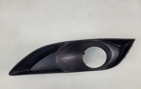 Toyota Auris 150 Front bumper lower grill 81482-02040