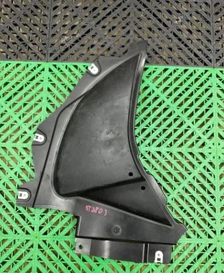 BMW 4 G22 G23 G24 G26 Front wheel arch liner splash guards 8081677 17949110
