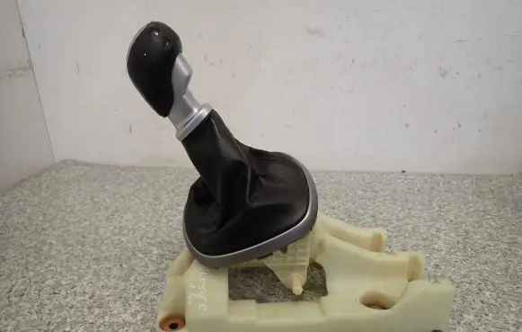Hyundai Veloster Gear shifter/selector 