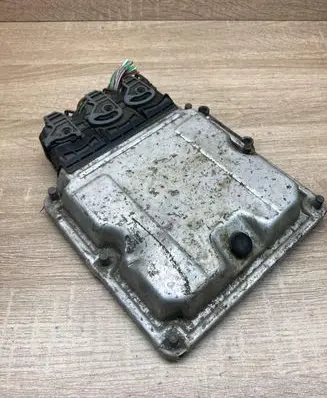 Renault Espace - Grand espace IV Engine control unit/module ECU 8200309318 0281011325