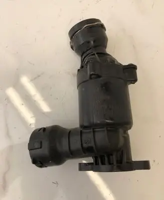 Audi A5 Sportback 8TA Thermostat housing 04L121111H