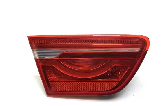 Jaguar XE Tailgate rear/tail lights 1973390 T4N39463