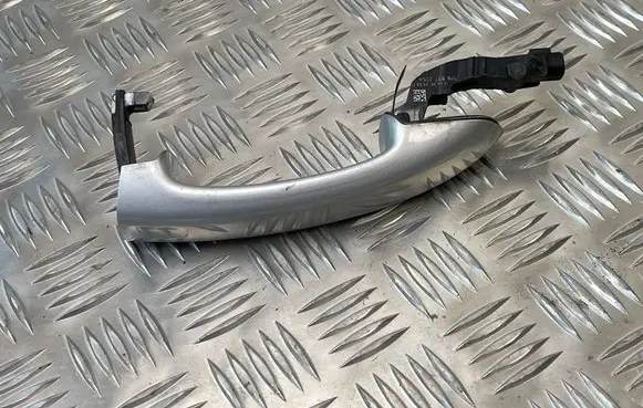 Volkswagen Touareg II Front door exterior handle 7P6837205A