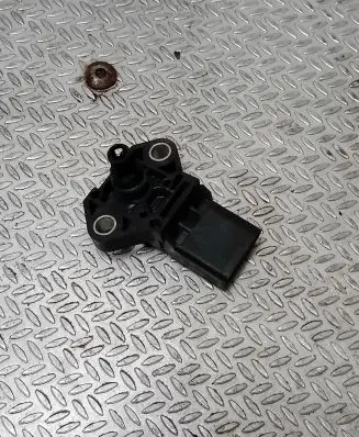 Volkswagen PASSAT B7 Air pressure sensor 03G906051E 0281002977 150220T193241