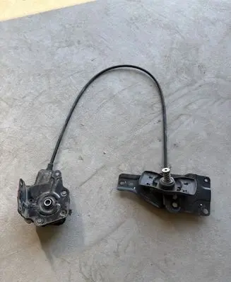 Renault Master III Spare wheel mounting bracket 