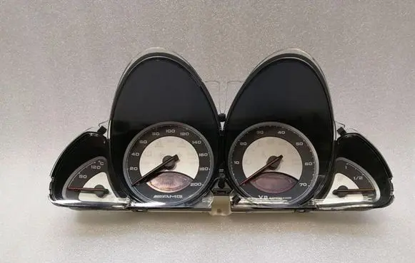 Mercedes-Benz SL R230 Speedometer (instrument cluster) A2305402548