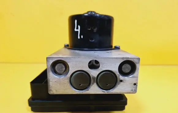 Mercedes-Benz C W203 ABS Pump A0345457732 A0054312912