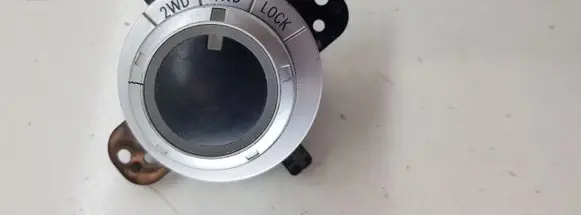 Mitsubishi Outlander Differential lock switch 