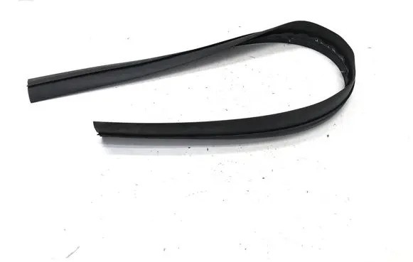 Other sill/pillar trim element
