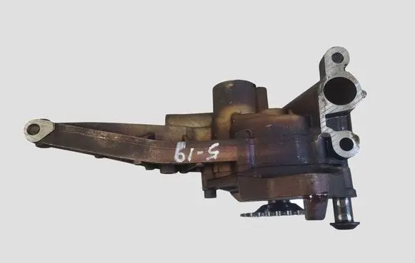 Mercedes-Benz S W221 Oil pump A2731800101