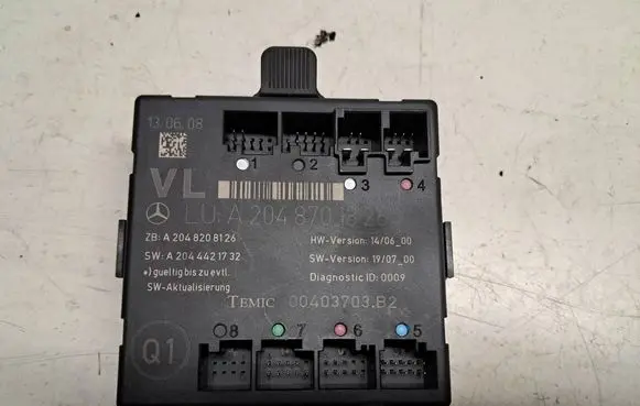 Mercedes-Benz C AMG W204 Door control unit/module A2048701826