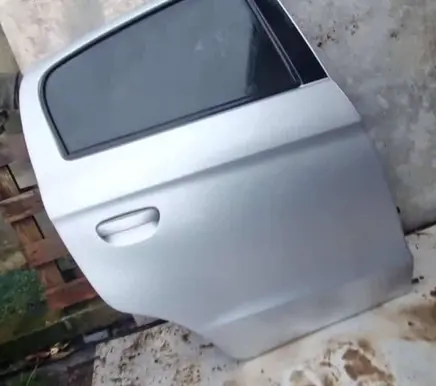 Mitsubishi Space Star Rear door