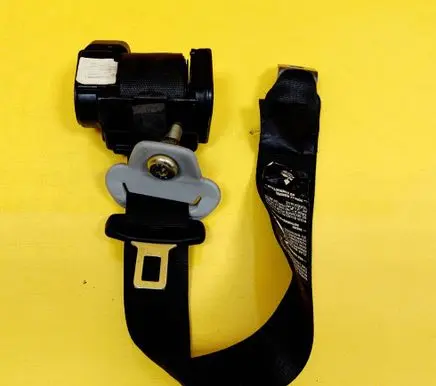 Mitsubishi Space Star Rear seatbelt 0427145