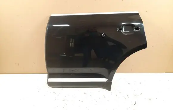 Porsche Cayenne (9PA) Rear door