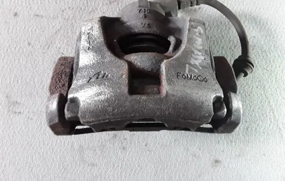 Ford S-MAX Front brake caliper 745