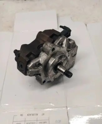 BMW X5 E70 Fuel injection high pressure pump 7798333 926849 0445010146