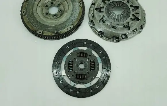 Volkswagen Jetta V Clutch set kit 122031710