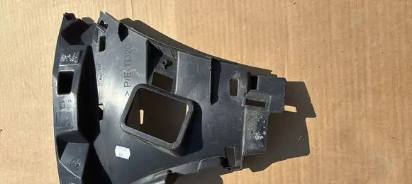 Renault Captur II Front bumper mounting bracket 620430370R