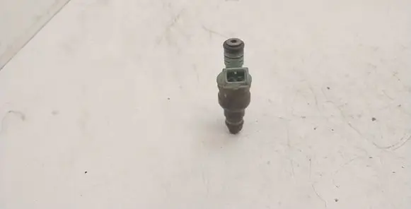 BMW 5 E39 Fuel injector 0280150415