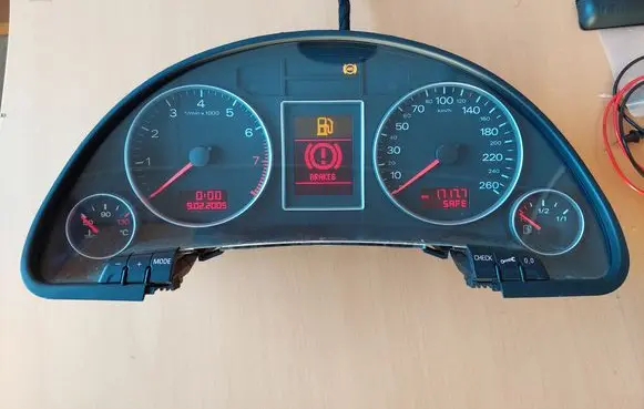 Audi A4 S4 B7 8E 8H Speedometer (instrument cluster) 8E0920901C