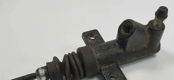 Mazda MX-5 NC Miata Clutch slave cylinder 