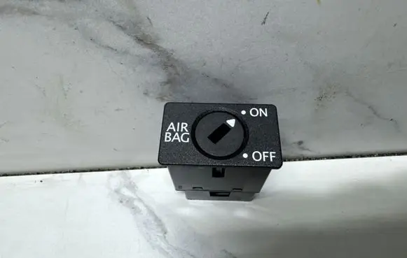 Audi Q3 8U Passenger airbag on/off switch 1K0919237D
