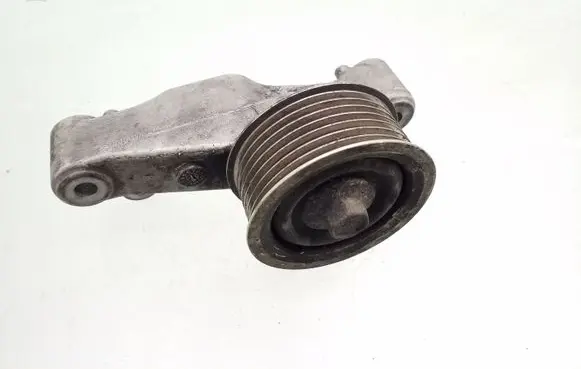 Honda CR-V Alternator belt tensioner pulley 
