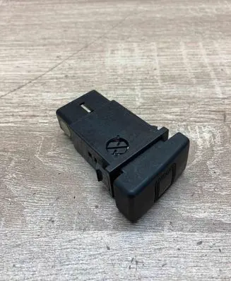 Hyundai Santa Fe Hazard light switch 937903A900