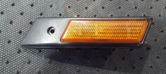 BMW 5 E34 Front fender indicator light 13780129 1.378.012.9