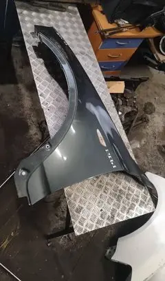 BMW X3 E83 Fender
