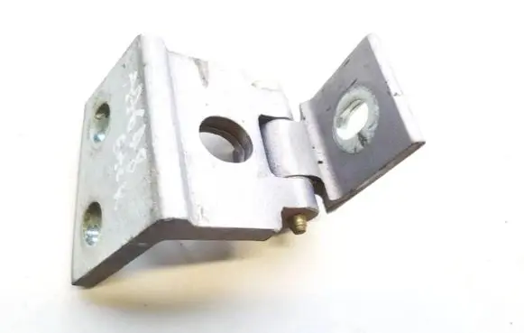 Citroen Xsara Picasso Rear door lower hinge