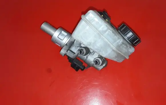 Volkswagen Polo V 6R Master brake cylinder 03350890632