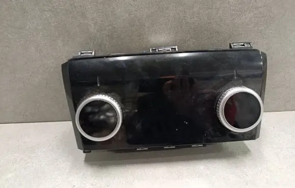Jaguar I-Pace Climate control unit J9D313D734CD 1904231FH07