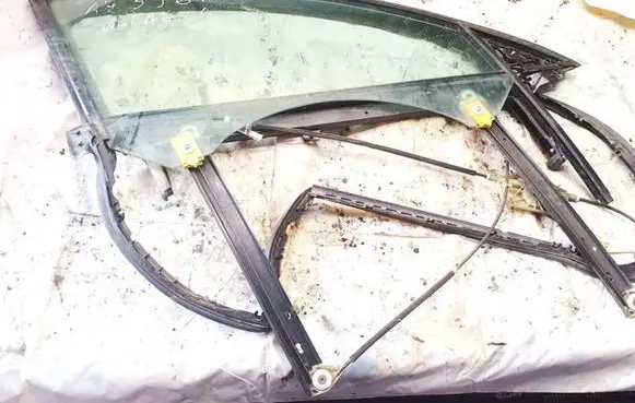Audi A6 S6 C6 4F Front door window/glass frame f00020202209