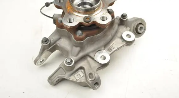 BMW 4 G22 G23 G24 G26 Rear wheel hub spindle/knuckle 6879525