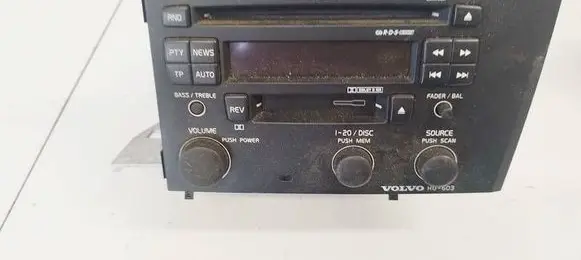 Volvo V70 Radio/CD/DVD/GPS head unit 306576371
