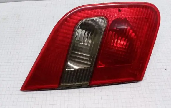 Mitsubishi Carisma Tailgate rear/tail lights 151207