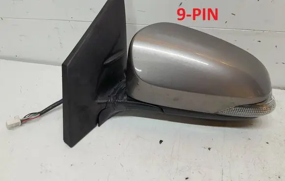 Toyota Auris E180 Front door electric wing mirror E11026983