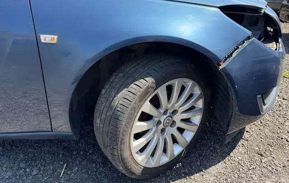Opel Insignia A Fender