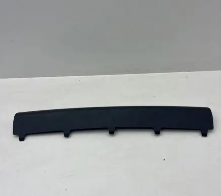 Front bumper lip