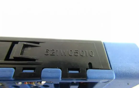 Hyundai Santa Fe Windscreen/window heater switch 621W05010