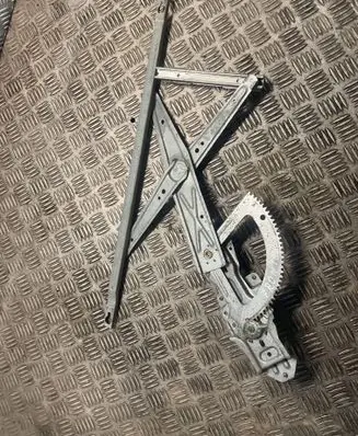 Opel Frontera A Front door manual window regulator 