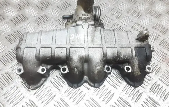 Audi A6 S6 C4 4A Intake manifold 028129713E