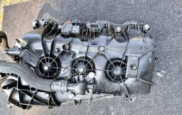 BMW 4 G22 G23 G24 G26 Intake manifold 8647975