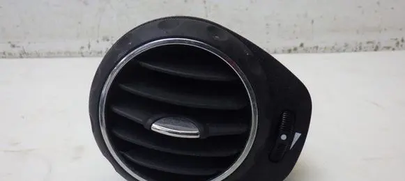 Alfa Romeo 147 Dashboard side air vent grill/cover trim