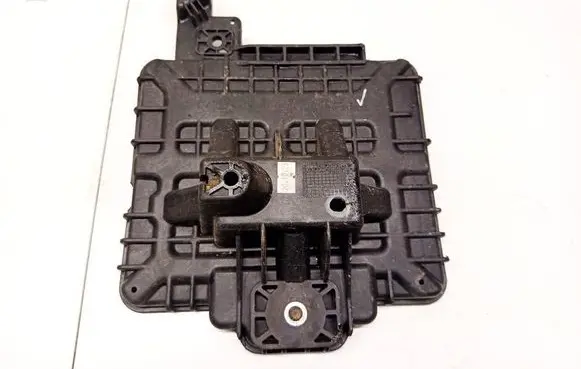 Hyundai Kona I Battery box tray cover/lid 37150k400