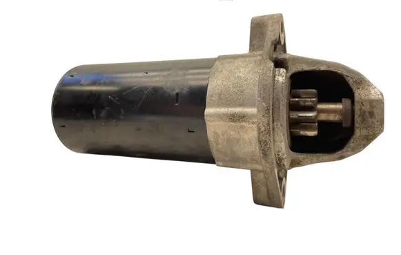BMW 1 E81 E87 Starter motor 7796892