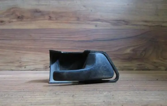 Volkswagen Golf III Rear door interior handle 1h0837236