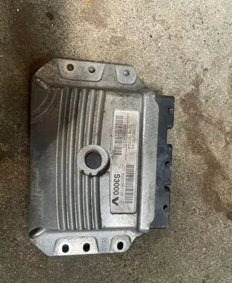 Renault Laguna II Engine control unit/module 8200387138 8200528372 215854704A