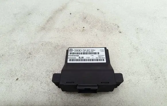 Volkswagen Touran II Gateway control module 7N0907530J 5WK50028E 1K0907951